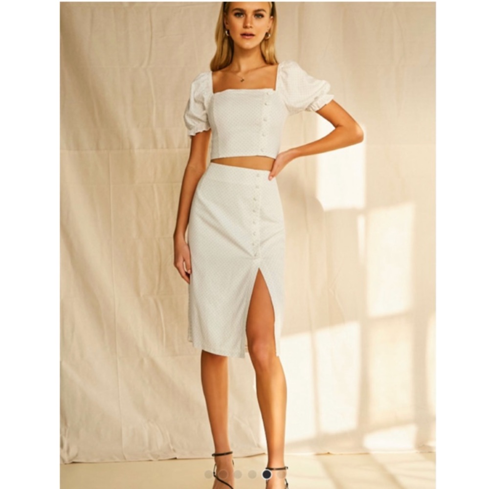 BRAND NEW forever 21 pencil skirt with slit
